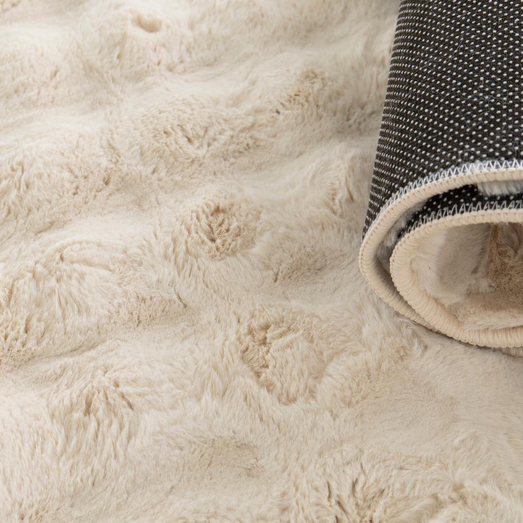 Fluffy Rabbit Veronico Glamour Rug, Cream-coloured
